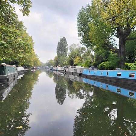 Lovely Canal Boat In Little Venice For Family & Friends London Exterior foto