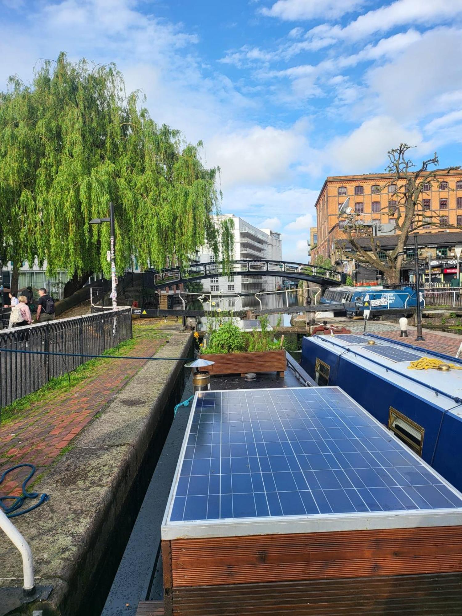 Lovely Canal Boat In Little Venice For Family & Friends London Exterior foto